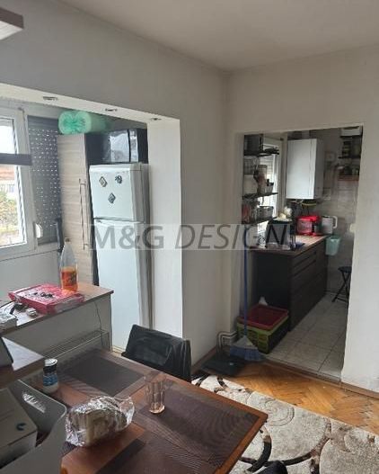 Apartament 3 camere, 31mp, etaj 4/4, bloc anvelopat, acoperis - Piata Doina - Poză 8
