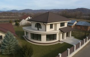 Vila deosebita P+E Cornu