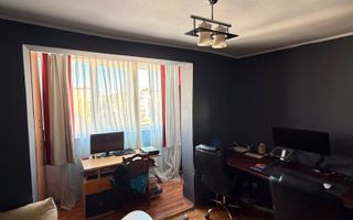Apartament spațios cu 4 camere – Marghita, zona centrală - Poză 7