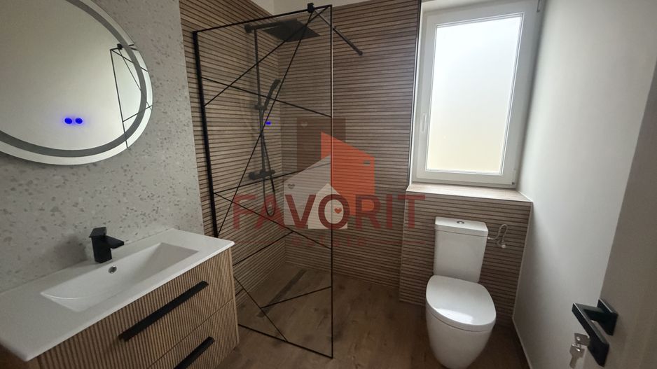 Disponibila imediat. Zona centrala. Toate utilitatile si asfalt - Poză 18