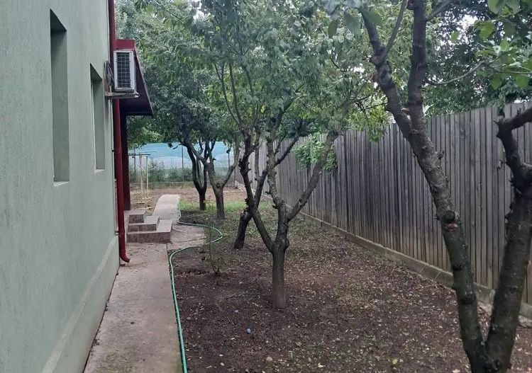 Casă de vânzare P+1 în Otopeni   Zona centrala - Poză 7