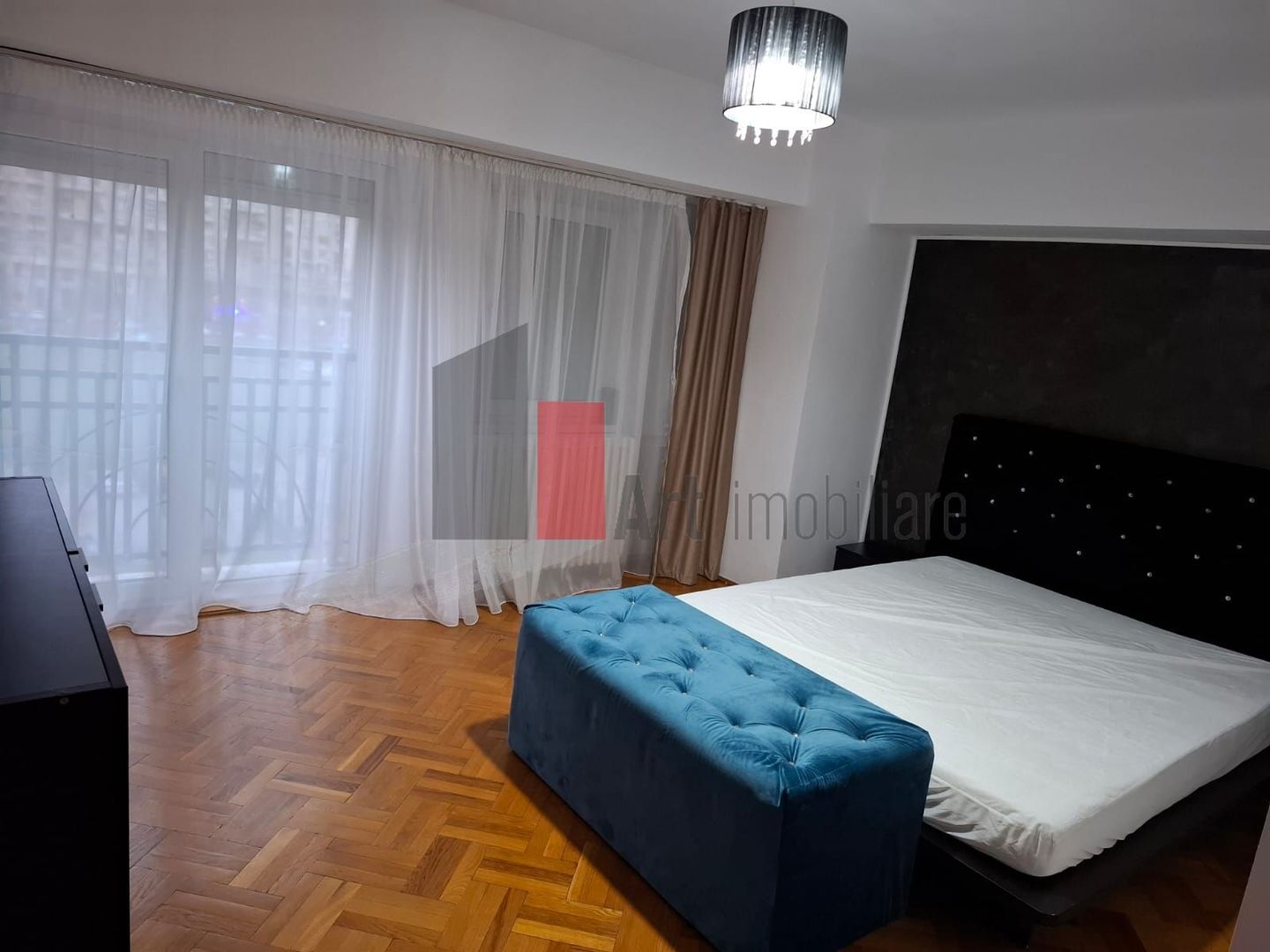 Apartament decomandat, 3 camere, Piața Alba Iulia, complet mobilat și utilat - Poză 4
