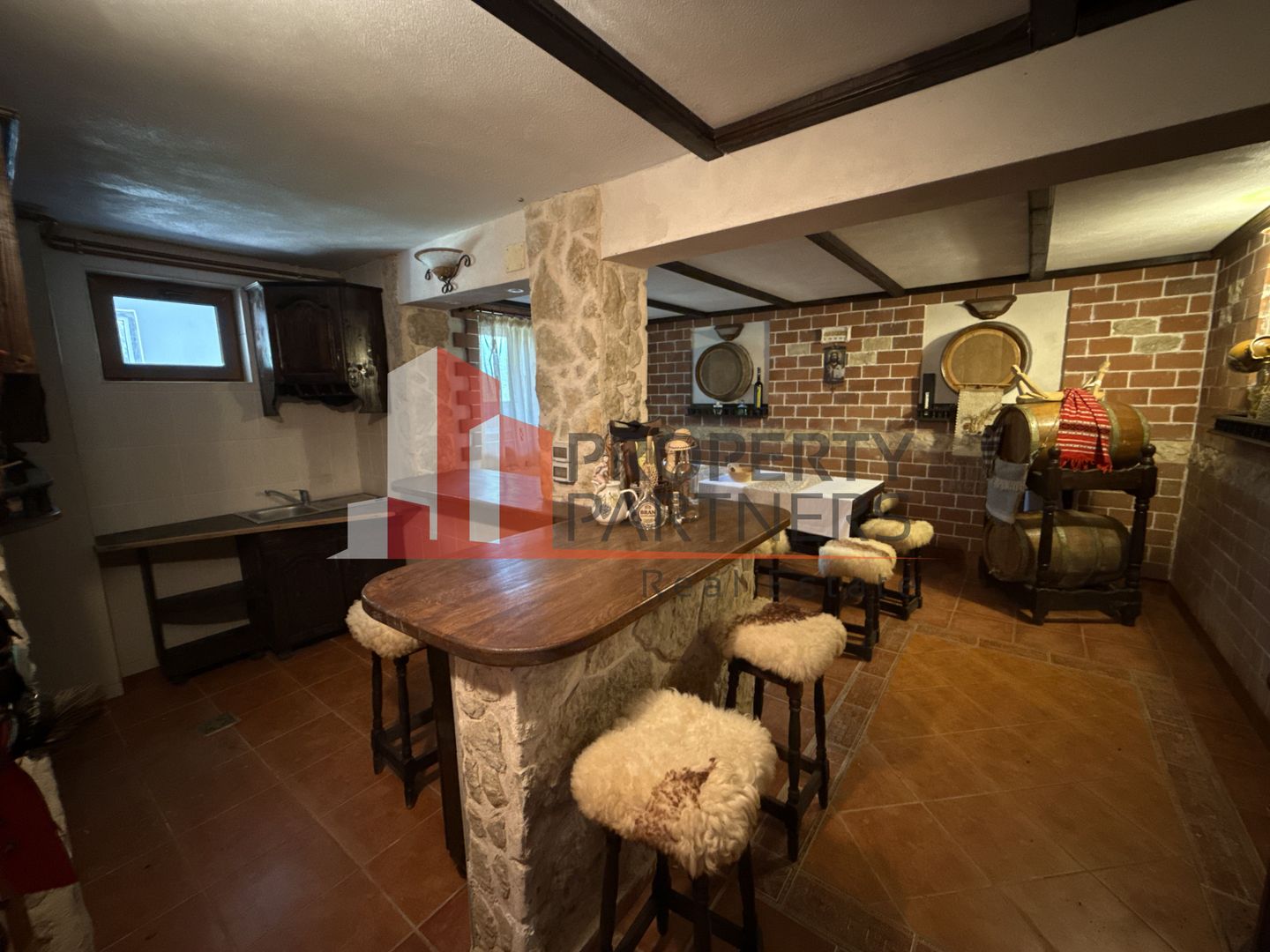 Pensiune cu vedere spectaculoasă la Bucegi și Piatra Craiului – Bradul Inalt - Poză 3