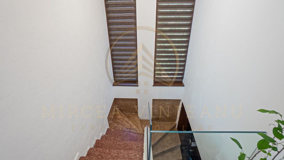 Casa P+1E de vanzare in Mamaia - Tabara Navodari - Poză 25