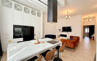 Apartament cu 3 camere Ultracentral - Poză 1