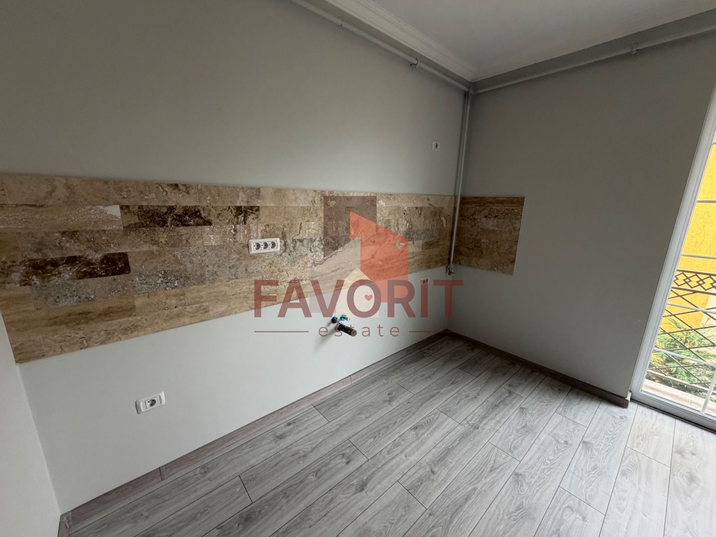 Villa cu 6 apartamente. Gradina in CF. Disponibil imediat - Poză 3