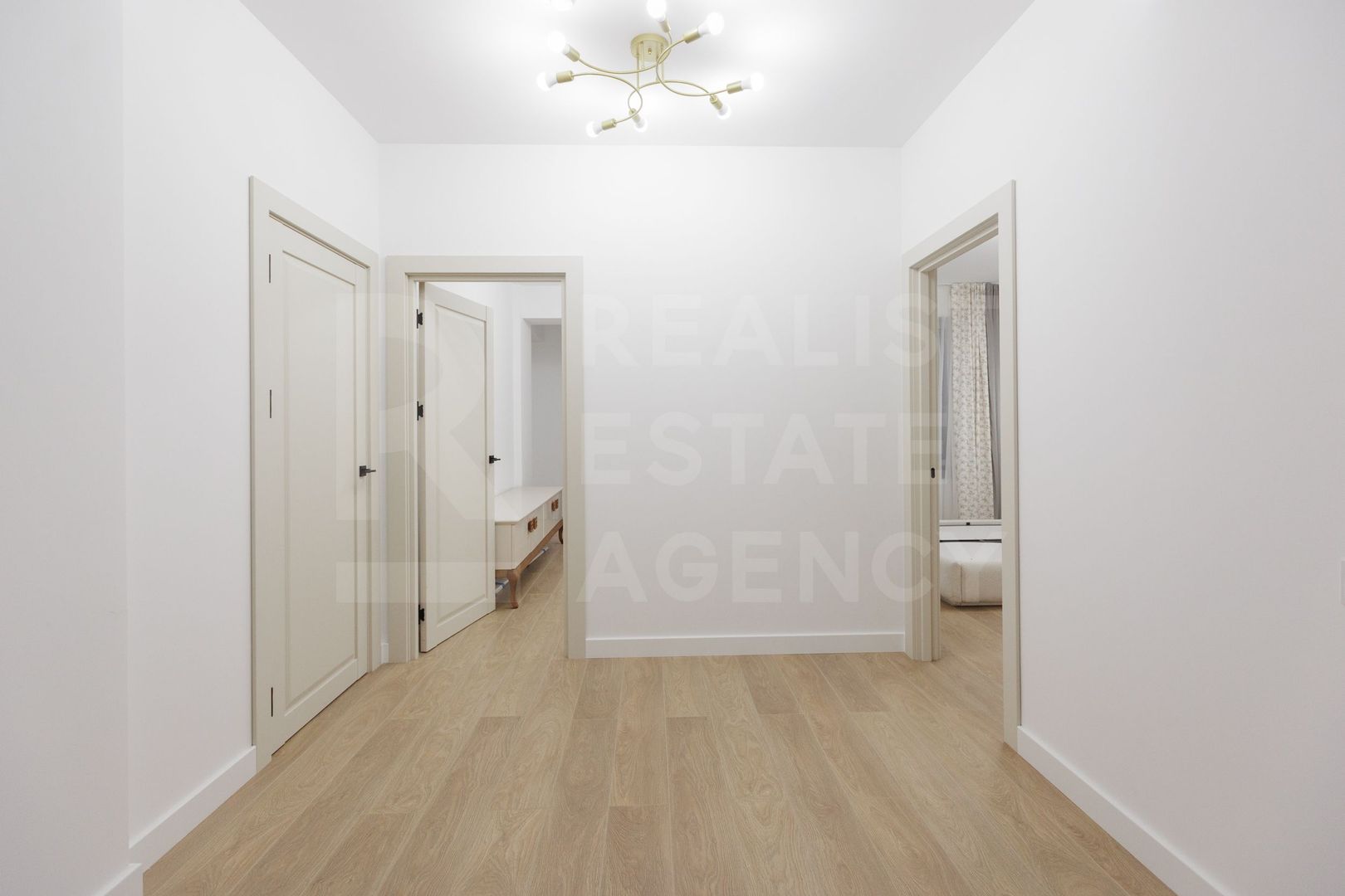 Vânzare, apartament, 2 camere, str. Calea Iesilor, sectorul Buiucani - Poză 11