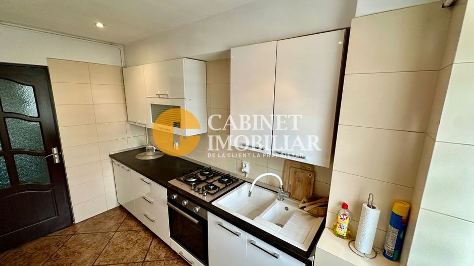 Pacurari- Apartament 2 Camere Decomandat -Bloc 1986 - Poză 10