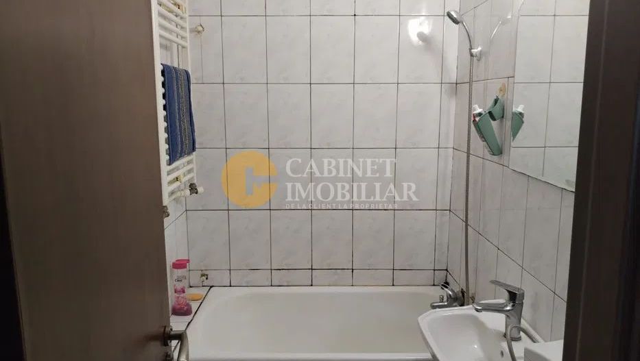 1 camera, Tudor Vladimirescu, etaj intermediar, liber! - Poză 5