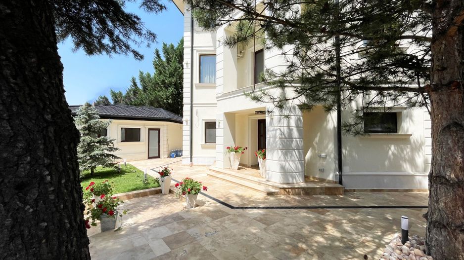 Vila Individuala cu arhitectura superba | 1128mp Teren | Piscina - Poză 16