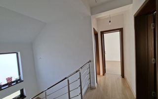 Casa intabulata 5 camere 2 bai si curte generoasa in Bavaria Park - Poză 16