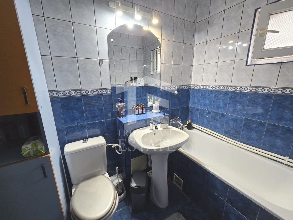 INEL I - Apartament cu centrala pe gaz, loc de parcare si pod de 60 mp - Poză 31