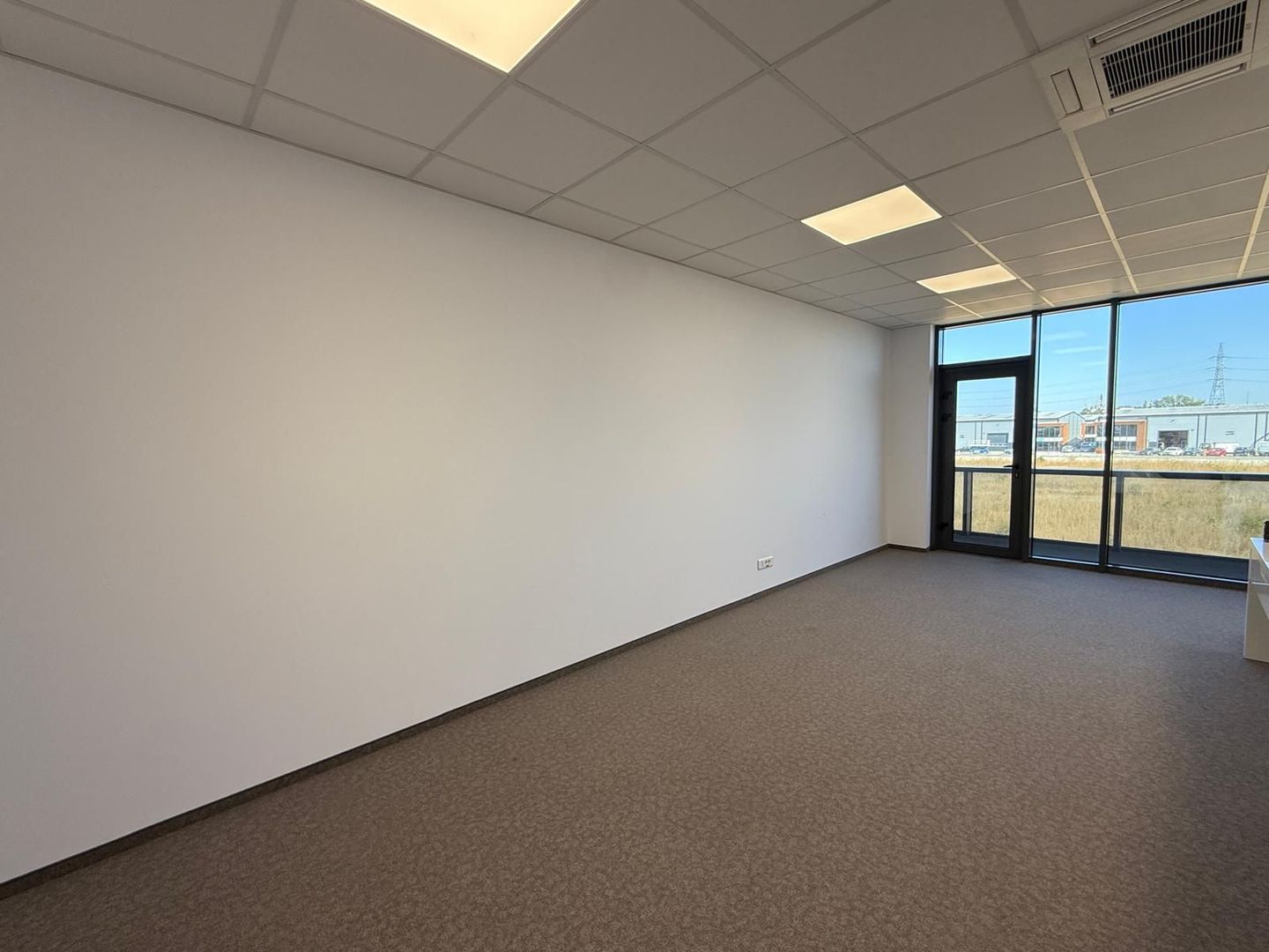 Spațiu industrial de închiriat – Drumul între Tarlale, Sector 3 - Poză 22