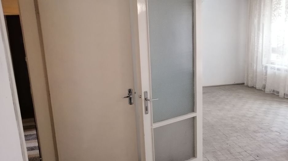 2 camere zona pietei Tractorul - Poză 5