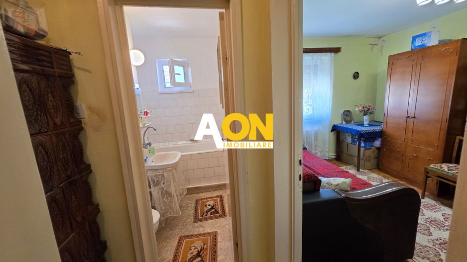 Apartament 2 camere, semidecomandat, zona Closca - Poză 3