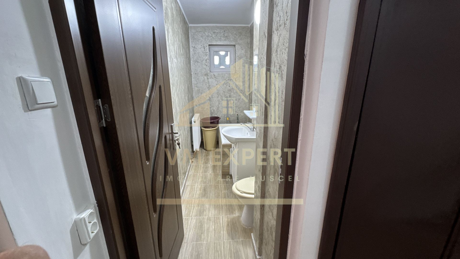 APARTAMENT 2 CAMERE ETAJ 3 VIȘOI CAMPULUNG - Poză 11