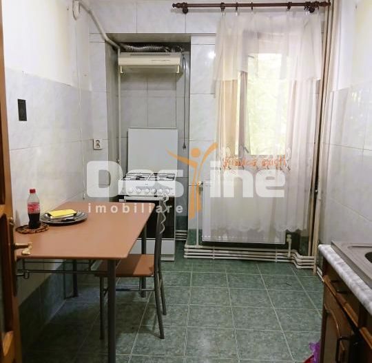 Apartament de vanzare zona centrala etaj 2/8 cu lift - Poză 6
