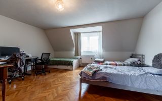 Casa Solida cu Mansarda in Zona Excelenta Parneava - Poză 8