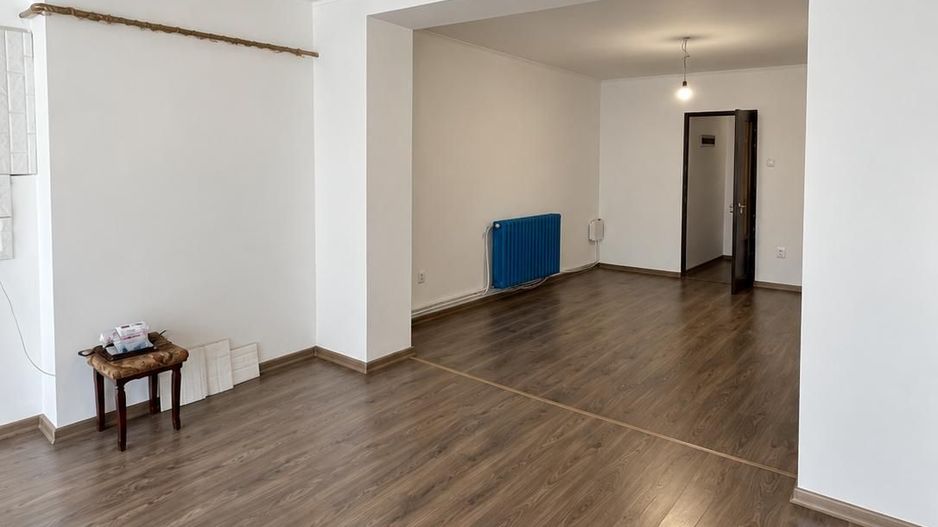 Oportunitate excelentă de afaceri Spațiu Potrivit. - Poză 2