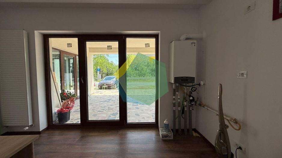 Spațiu comercial / birouri la parter | 135 mp | Odăi - Poză 9