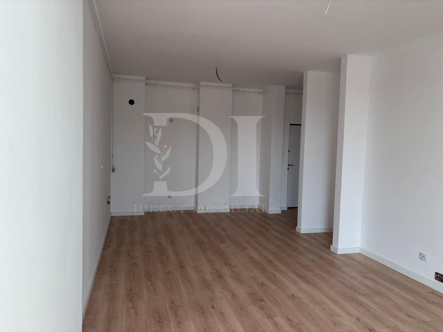 Apartament  de vanzare/ Zona BMW :Floresti - Poză 18