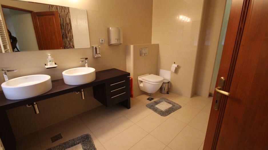 Casa pretabila birouri, camin de batrani - Poză 25