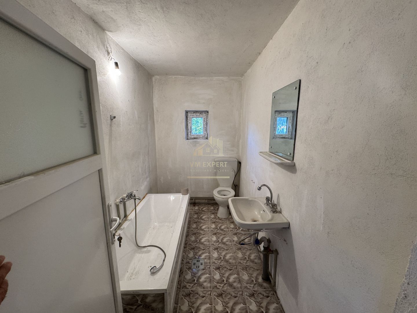 CASA 4 CAMERE TEREN 800 MP CAPUL PISCULUI COMUNA GODENI JUD. ARGES - Poză 12