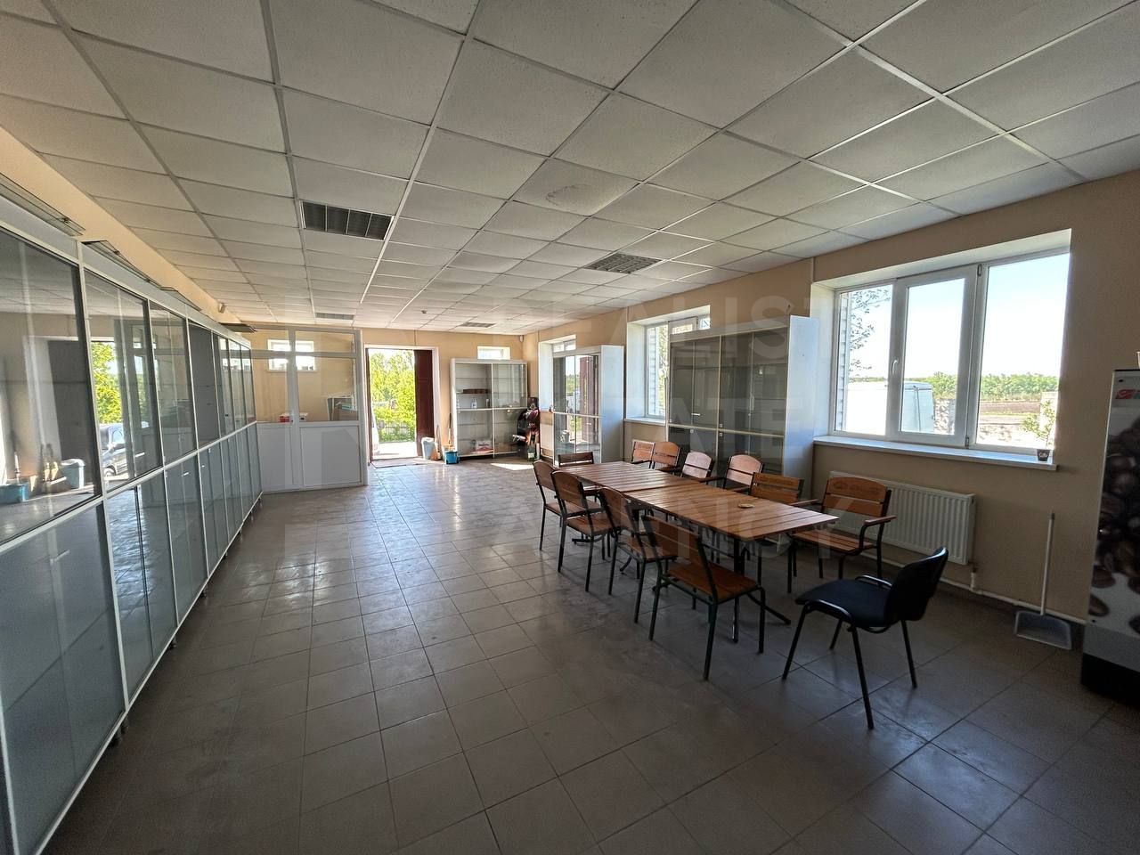 Vânzare, spațiul comercial, 725 mp, strada Valentin Rosca, Edineț - Poză 6