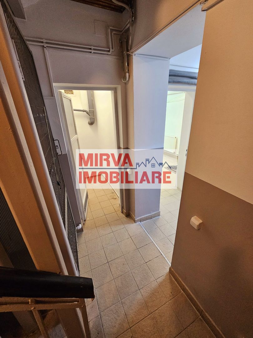 2 Vile Interbelice | Zonă Centrală | Renovate Integral 2024 - Poză 35