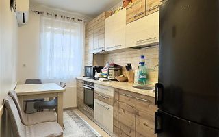 Apartament cu 3 camere de vanzare in zona Eroilor, Floresti - Poză 2