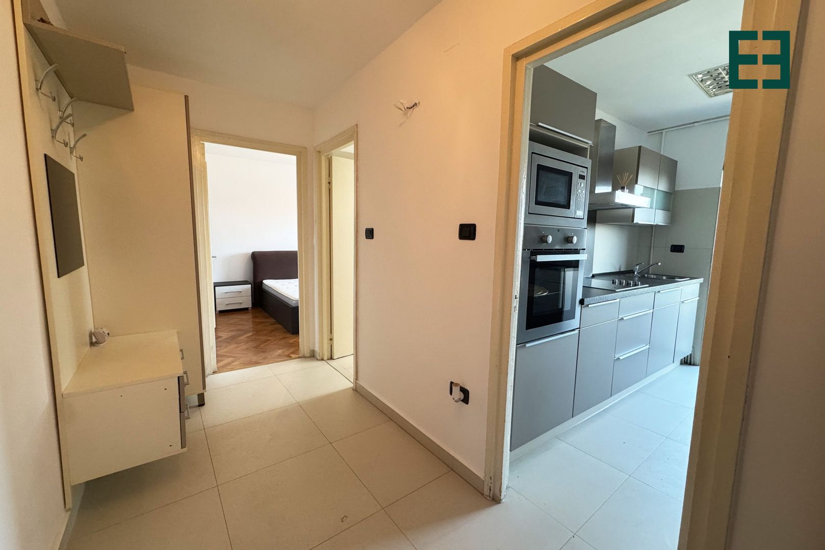 Apartament cu 2 camere zonă centrală - ARAD - Poză 5