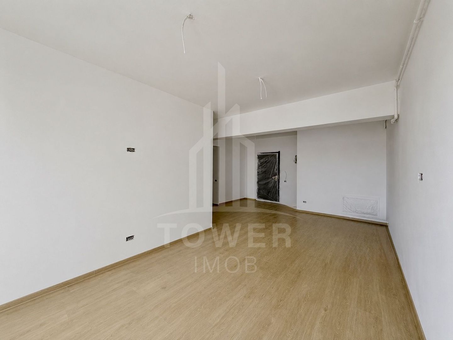 Apartament 2 camere- La cheie-Calea Surii Mici - Poză 1