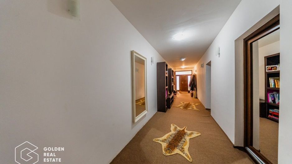 Casa 8 camere, teren 1200 mp, potential comercial, Curtici - Poză 10