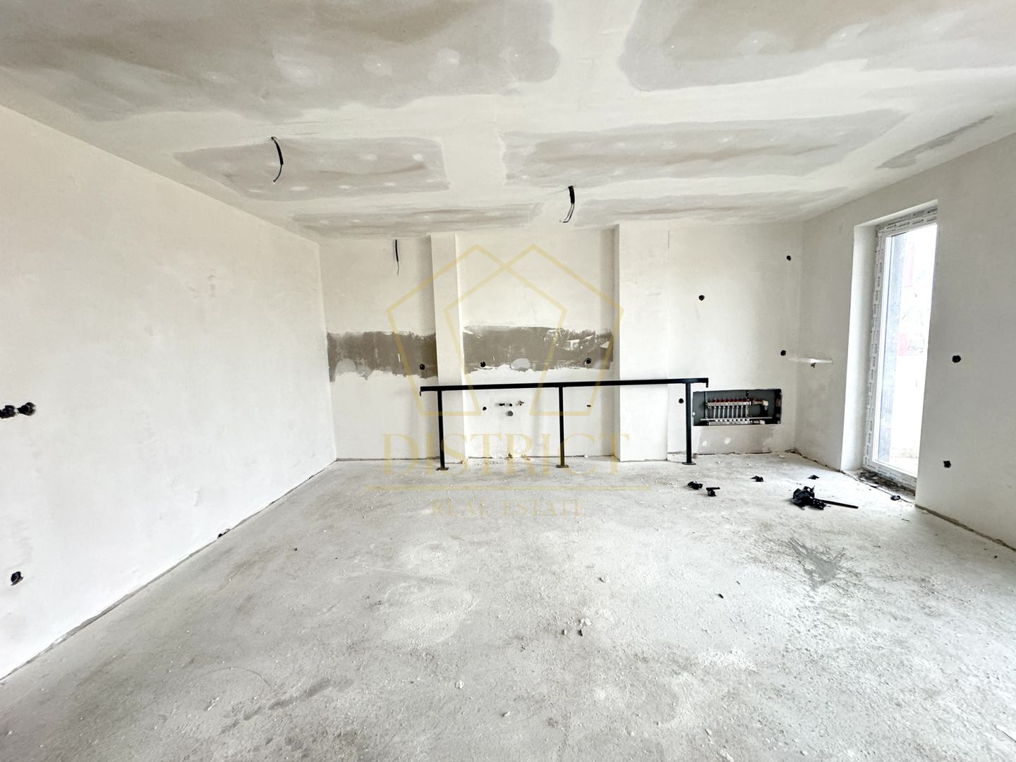 Apartament decomandat cu 2 camere | Comision 0% | Torontalului - Poză 2