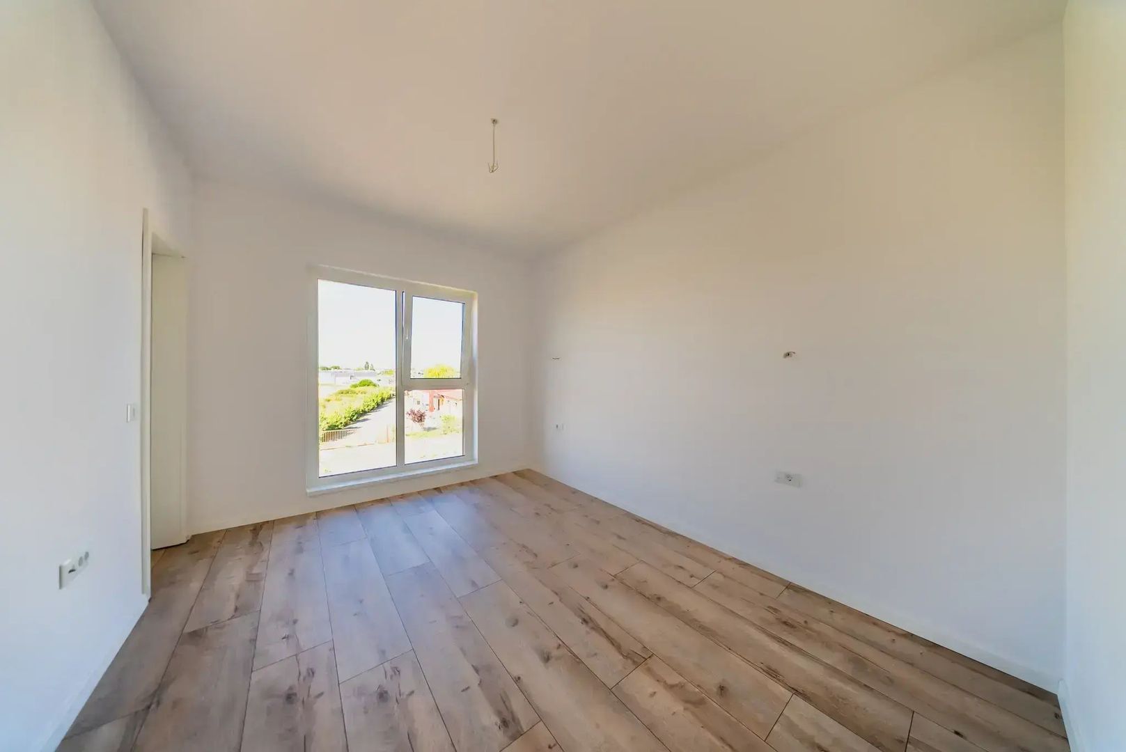 Apartament 3 camere de vanzare zona Micalaca - Poză 8