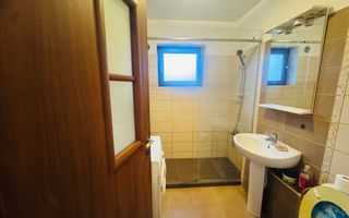 Apartament spațios cu 3 camere, etaj 1, zonă centrală – ideal pentru familie - Poză 3