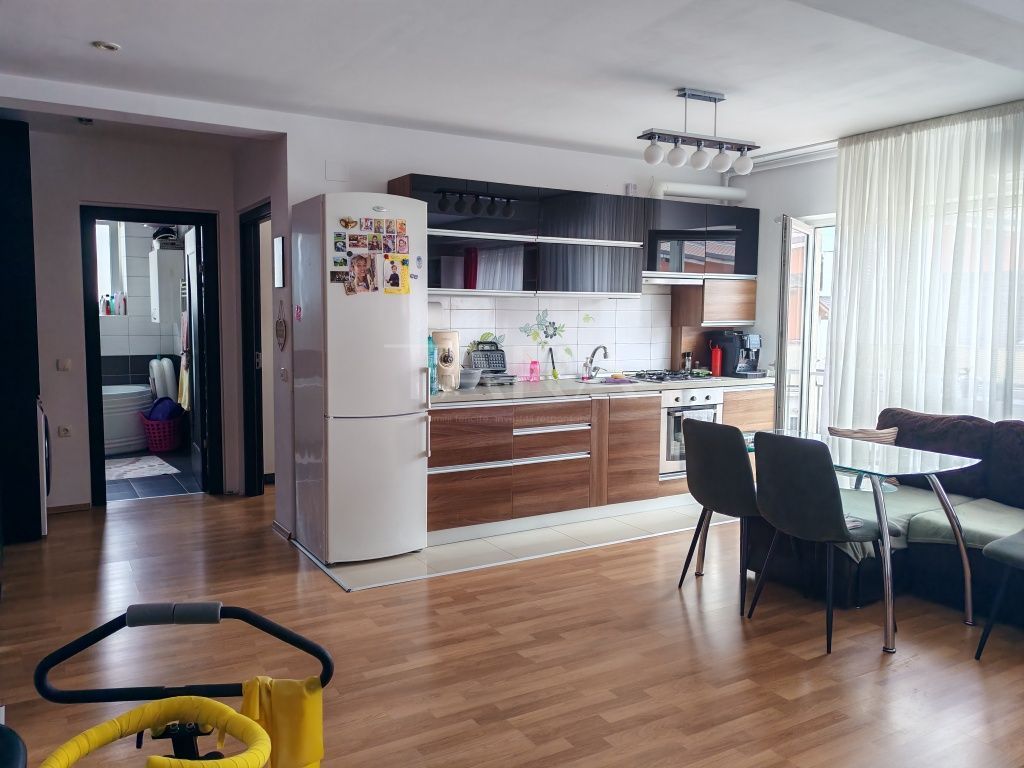 Apartament cu 2 camere, 58 mp + balcon generos – Florești. - Poză 1