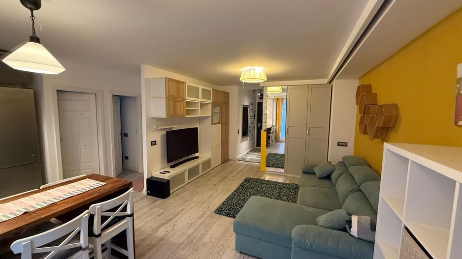 Închiriere Apartament 3 camere, 67,5 mp, etaj 3, bloc 2019, centrală proprie - Poză 2