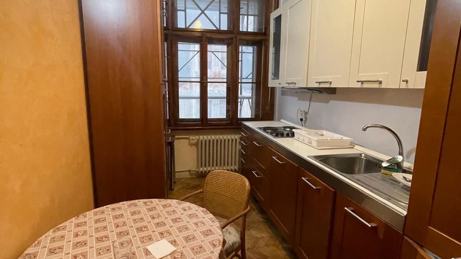 Ultracentral | View spre Piața Victoriei | 100 mp utili | Etaj 3 cu lift - Poză 6