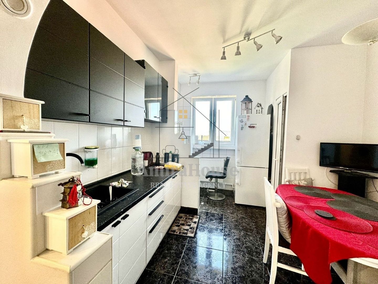 Apartament 2 camere, decomandat, 69 mp, parcare, finisat, str Republicii - Poză 11