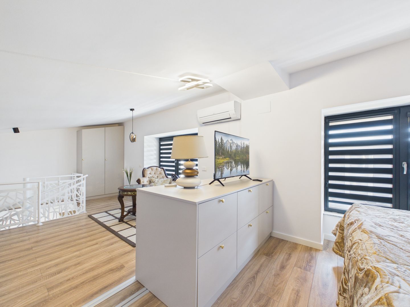 Duplex Catedral Residence | Terasa 70 mp | Loc de parcare - Poză 17
