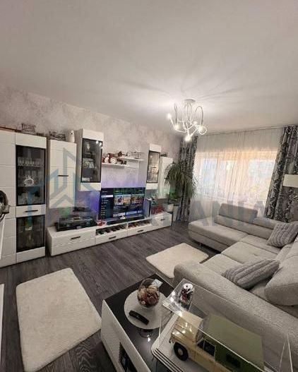 Apartament 3 camere renovat, mobilat și utilat, zona Canta, Iași - Poză 3