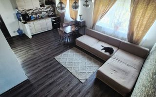 De vânzare apartament 3 camere 70mp - Poză 2