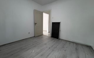 2 camere | centrala proprie | renovat complet | zona excelenta | - Poză 4