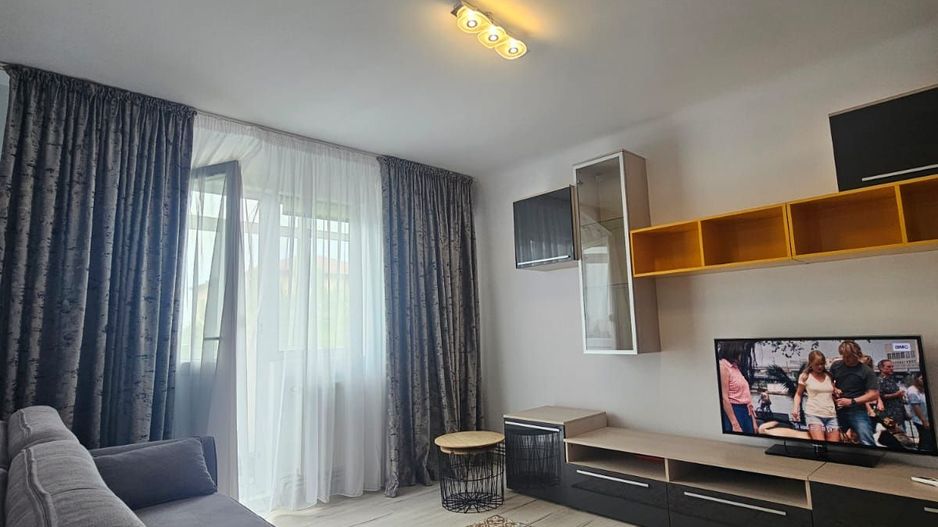 Apartament 3 camere, decomandat- 1 Mai, Sara - Poză 5