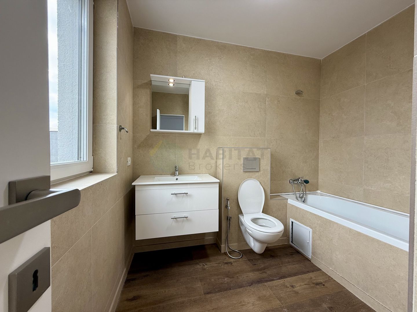 Vilă de închiriat în Tunari – 4 camere | curte proprie | disponibilă imediat - Poză 6