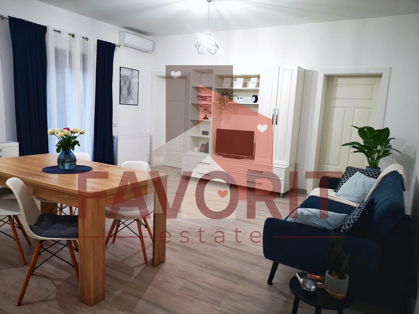 Curte proprie de 56 m.p. 2 bai. Bloc nou in oras. - Poză 2