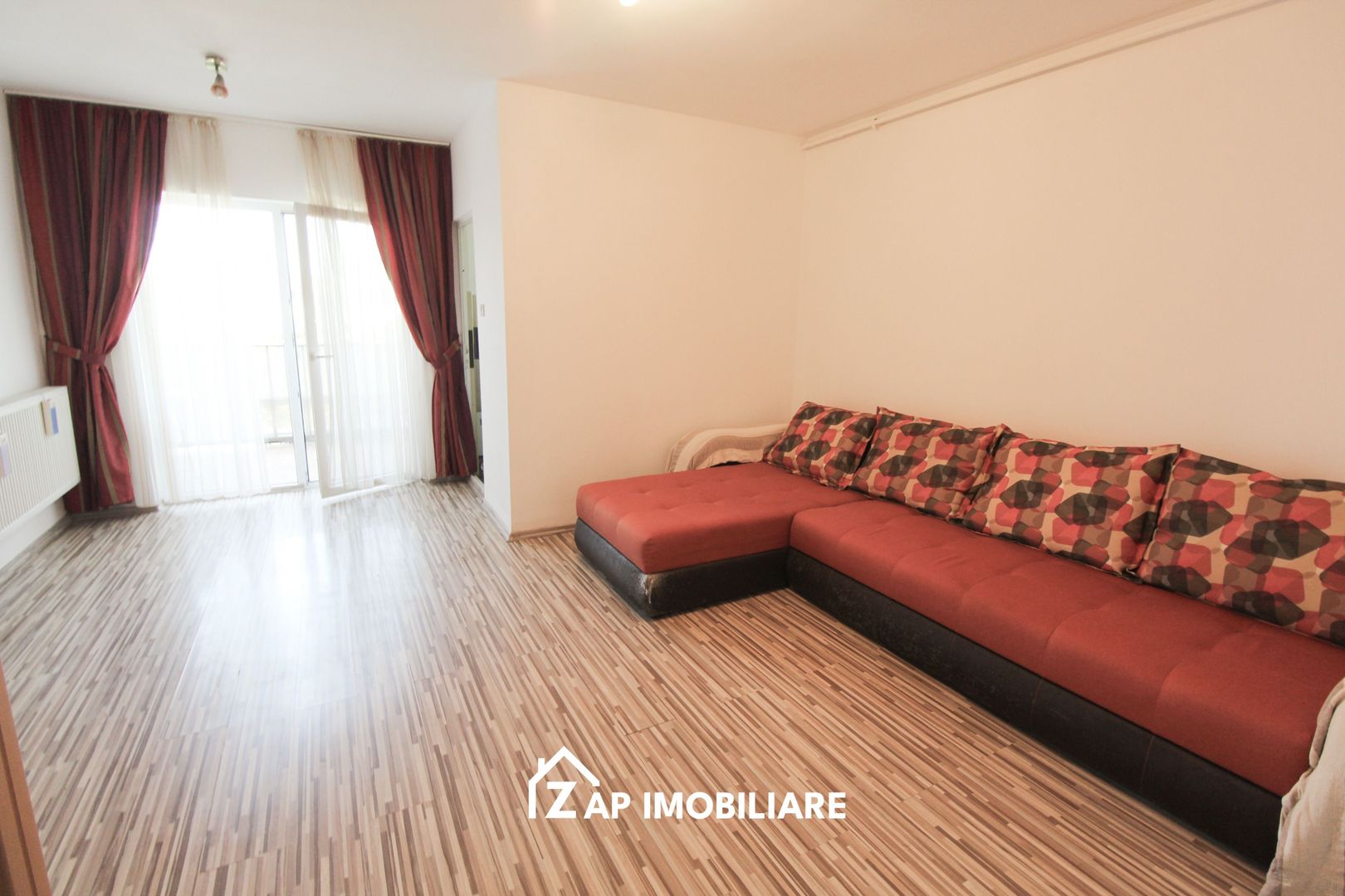Ap 2 camere - la intrare in Sangeorgiu de Mures - Poză 1