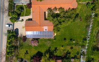 Resedinta spectaculoasa  – Vila exclusivista deschidere directa la lac - Poză 48