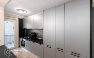 Apartament superb, BERMO, 2 camere, etaj 1, totul nou, centrala proprie, balcon - Poză 7